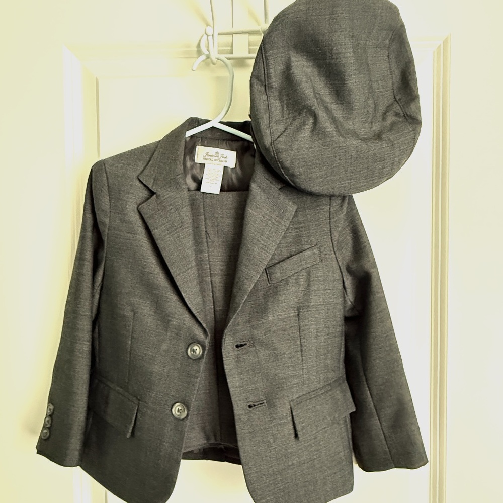 Janie and Jack Boys’ Charcoal Gray Suit Set – Size 4 – 3-Pieces
